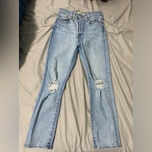 Levi's Blue Skinny Jeans with Vintage-Inspired Distressing